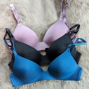 💖WIRELESS 💖 Victoria Secret Bras 34 B